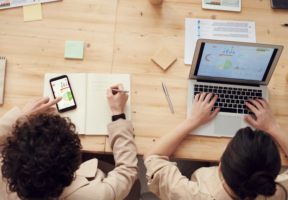 Featured image for How SEO And PPC Work Together To Drive Marketing Success